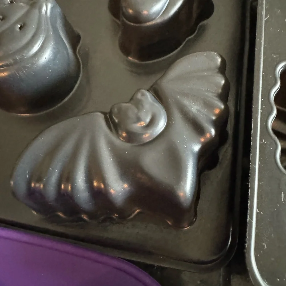 Set of 4 Halloween Molds Jelloween and Silicone witch‎ hats